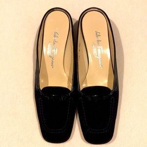 EUC Ferragamo Peau de Soie mule